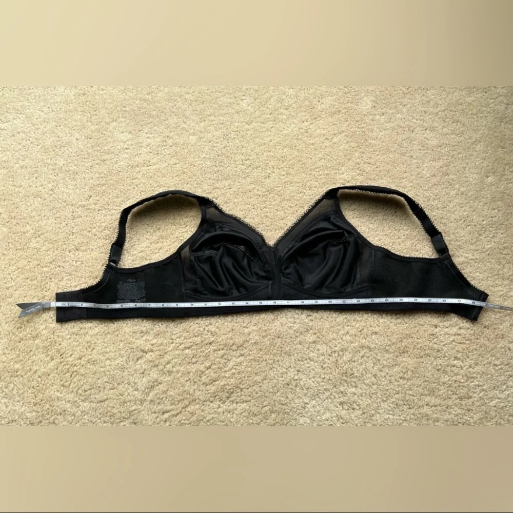 ✨Playtex 18 Hour Ultimate Shoulder Comfort  Black Bra - #4693- Size 38C - EUC - Picture 5 of 5